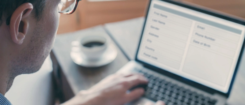 User filling online form
